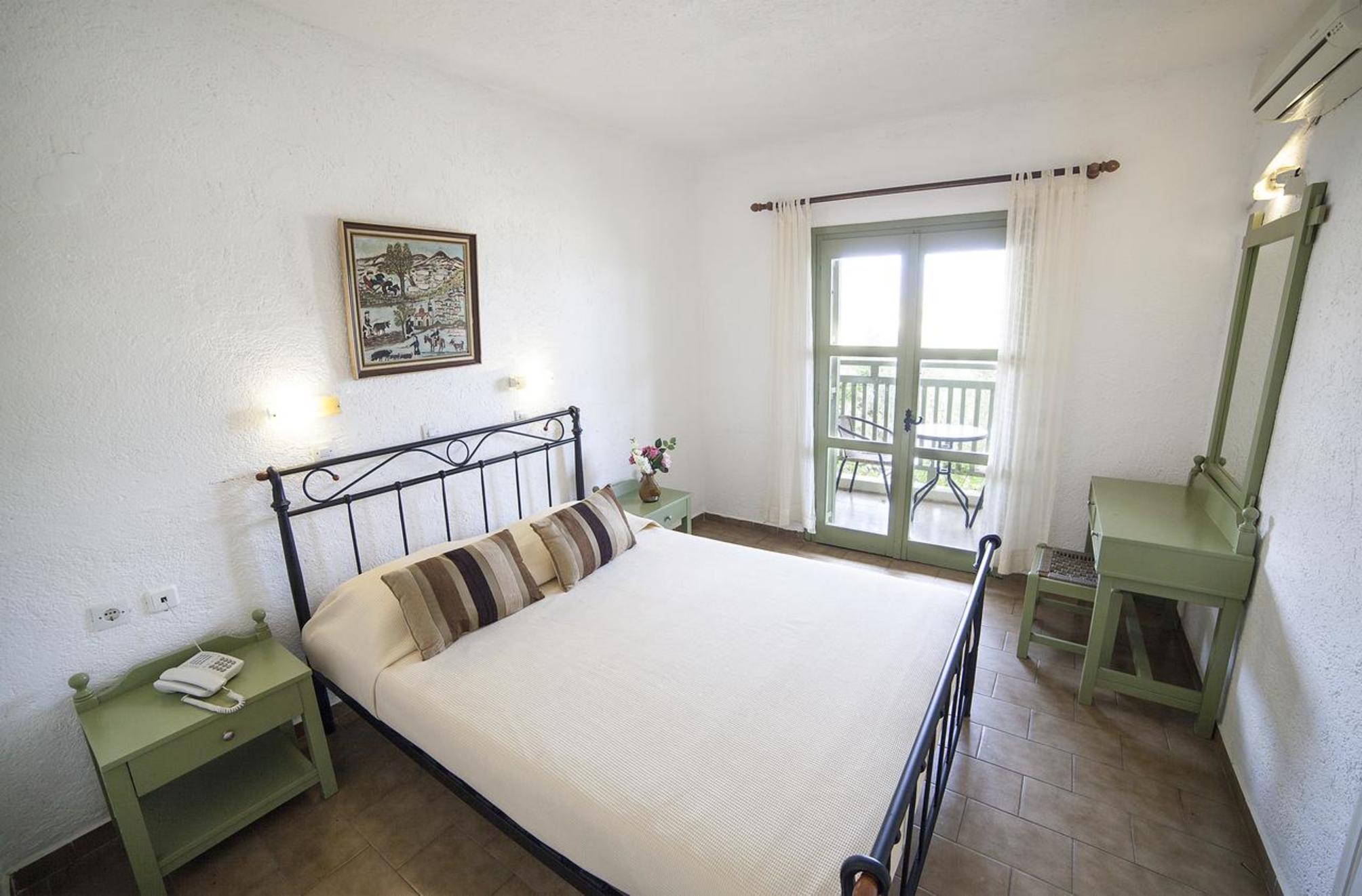

Milano - Istro - Elpida Village