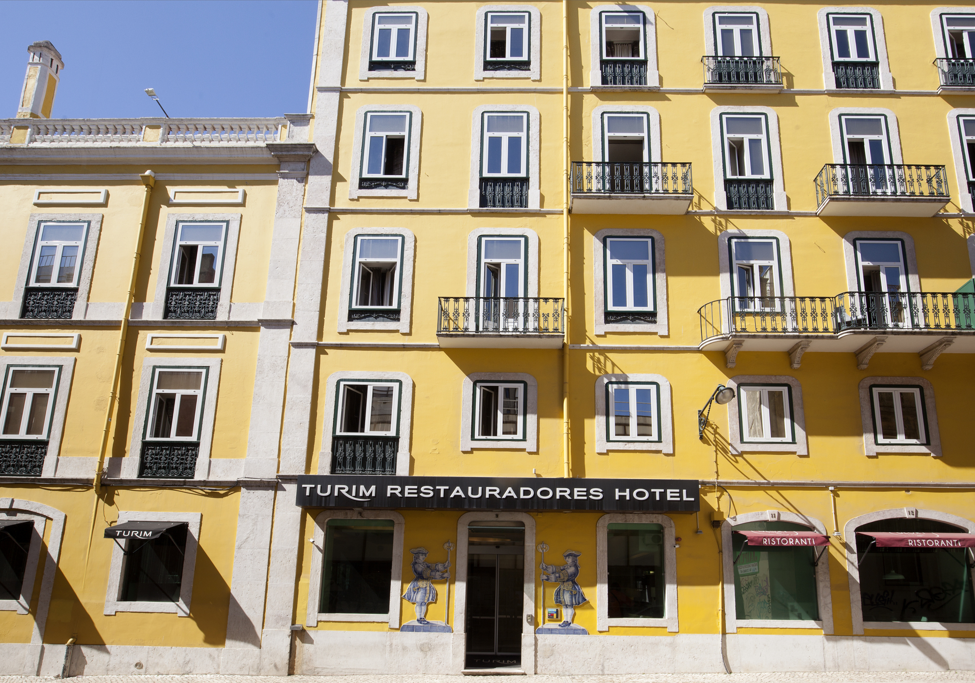 

Napoli - Almada - TURIM Restauradores Hotel