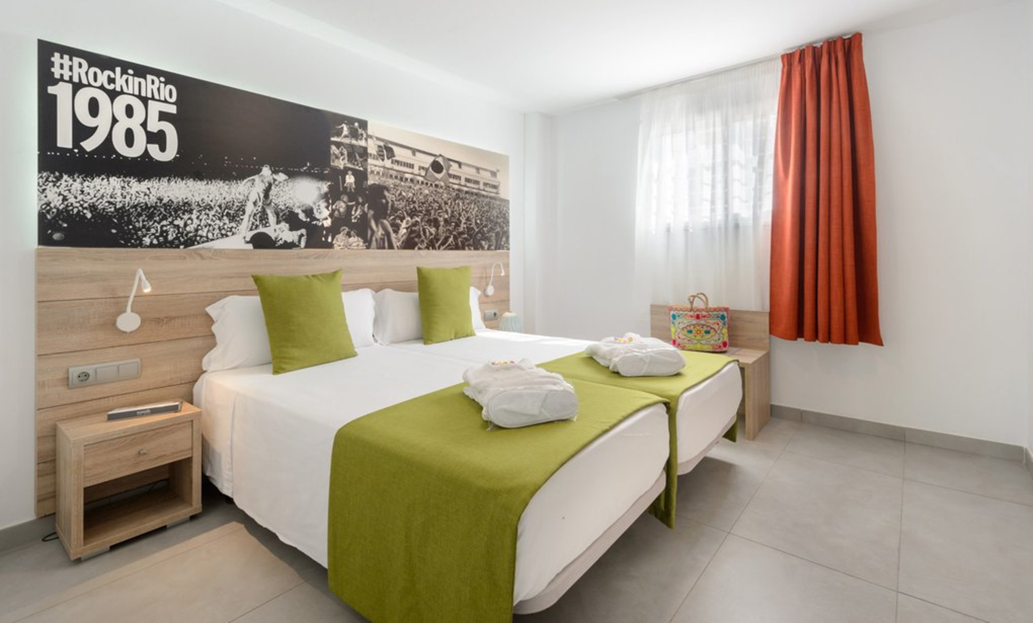 

Trieste - Playa d'en Bossa, Ibiza - Hotel Vibra Bossa Flow
