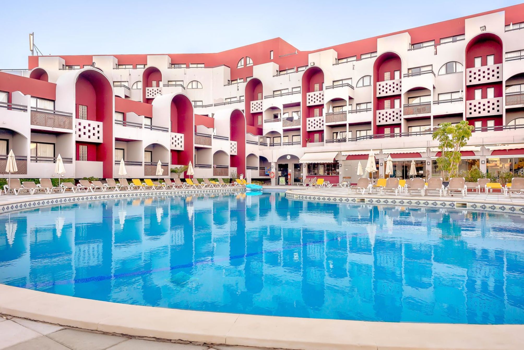 

Milano - Olhos de Agua - Muthu Oura Praia Hotel