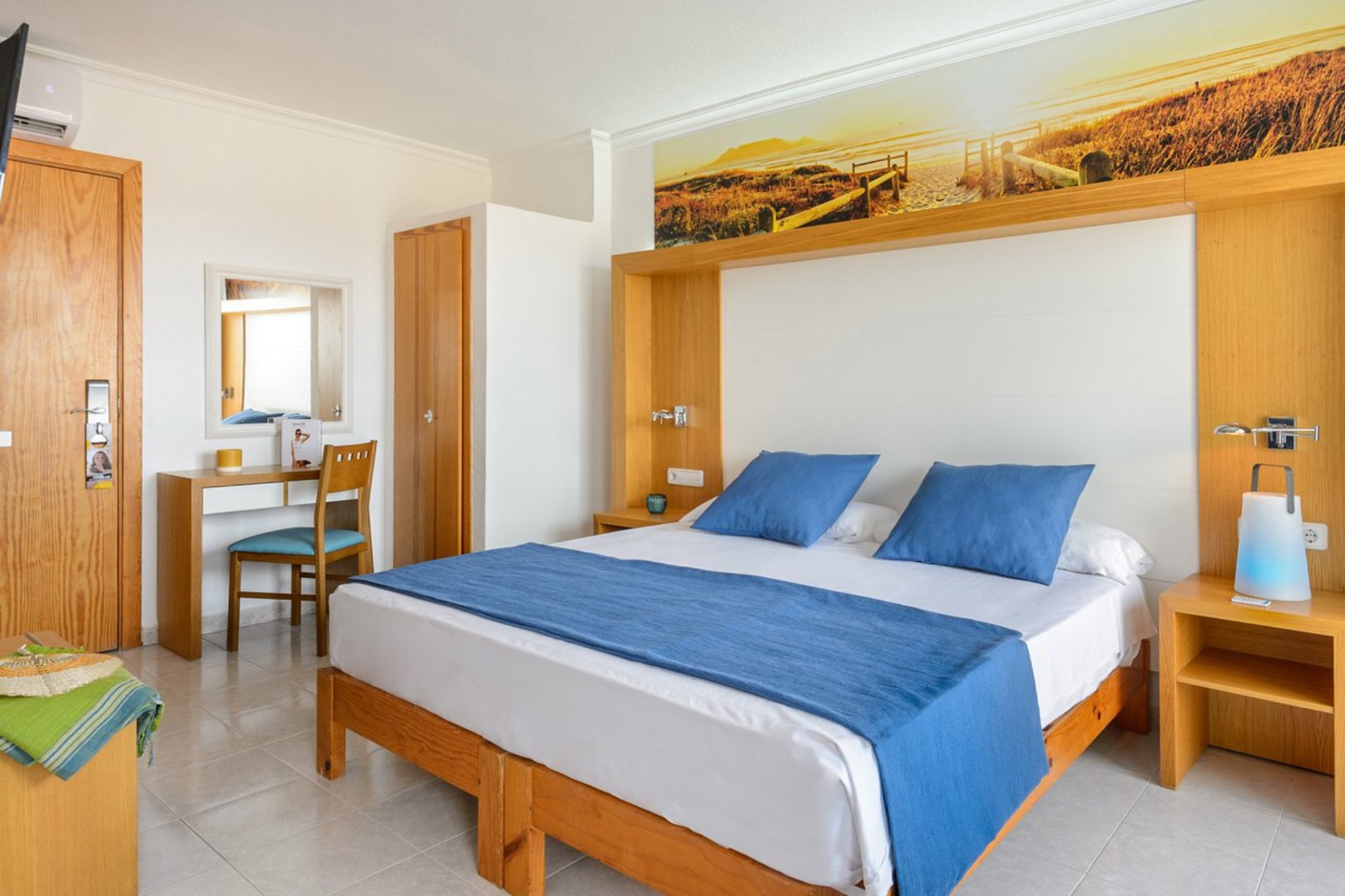 

Milano - Bahia de Sant Antoni - Aparthotel Vibra San Marino
