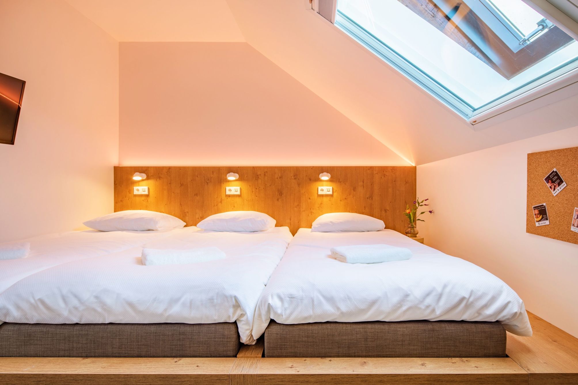 

Palermo - Zaandam - Bunk Hotel Amsterdam