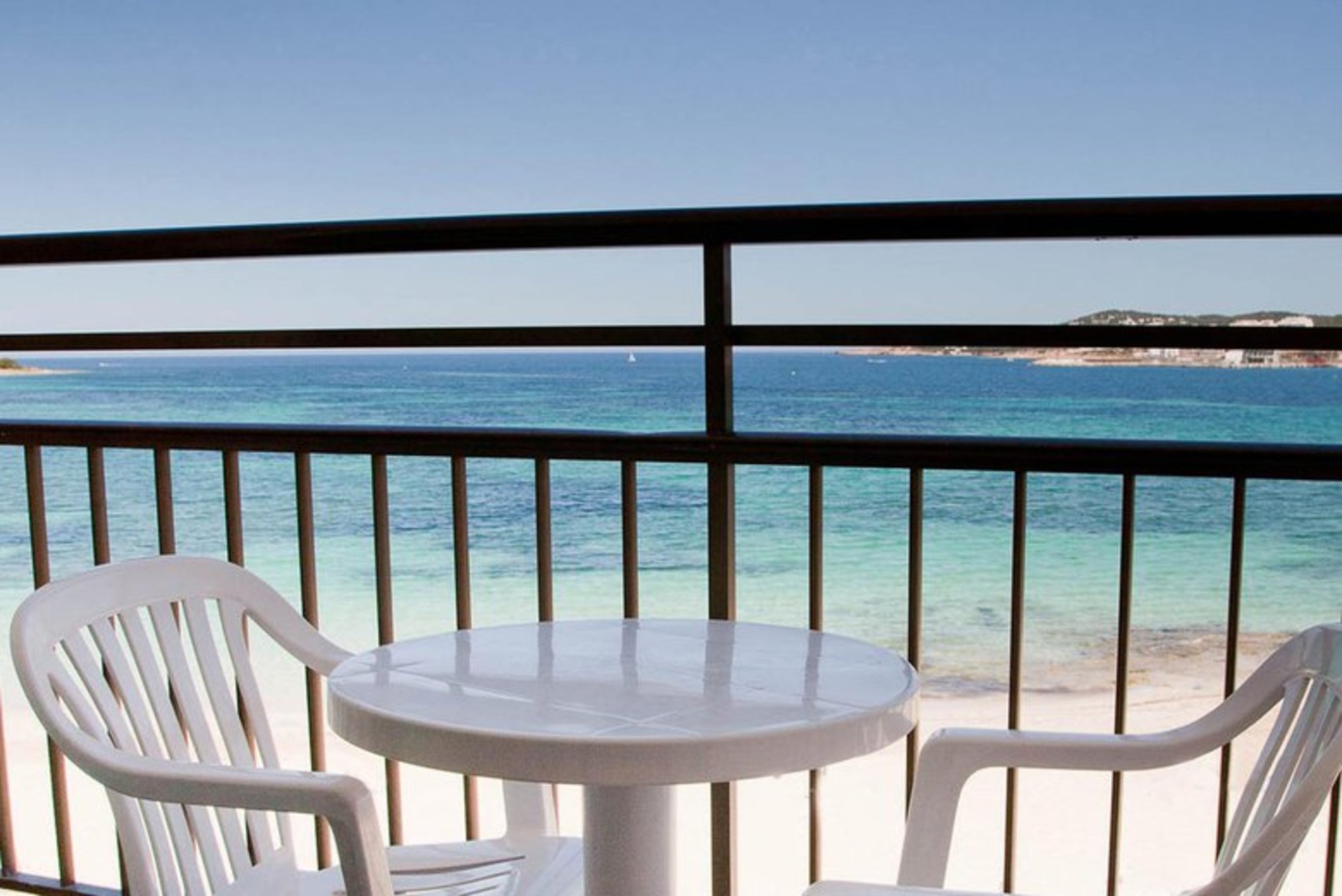 

Milano - San Antonio de Portmany, Ibiza - Hotel Vibra S'Estanyol