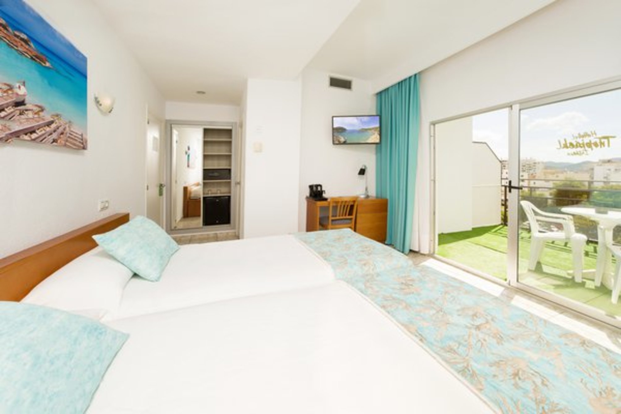 

Trieste - San José de Sa Talaia - Hotel Tropical