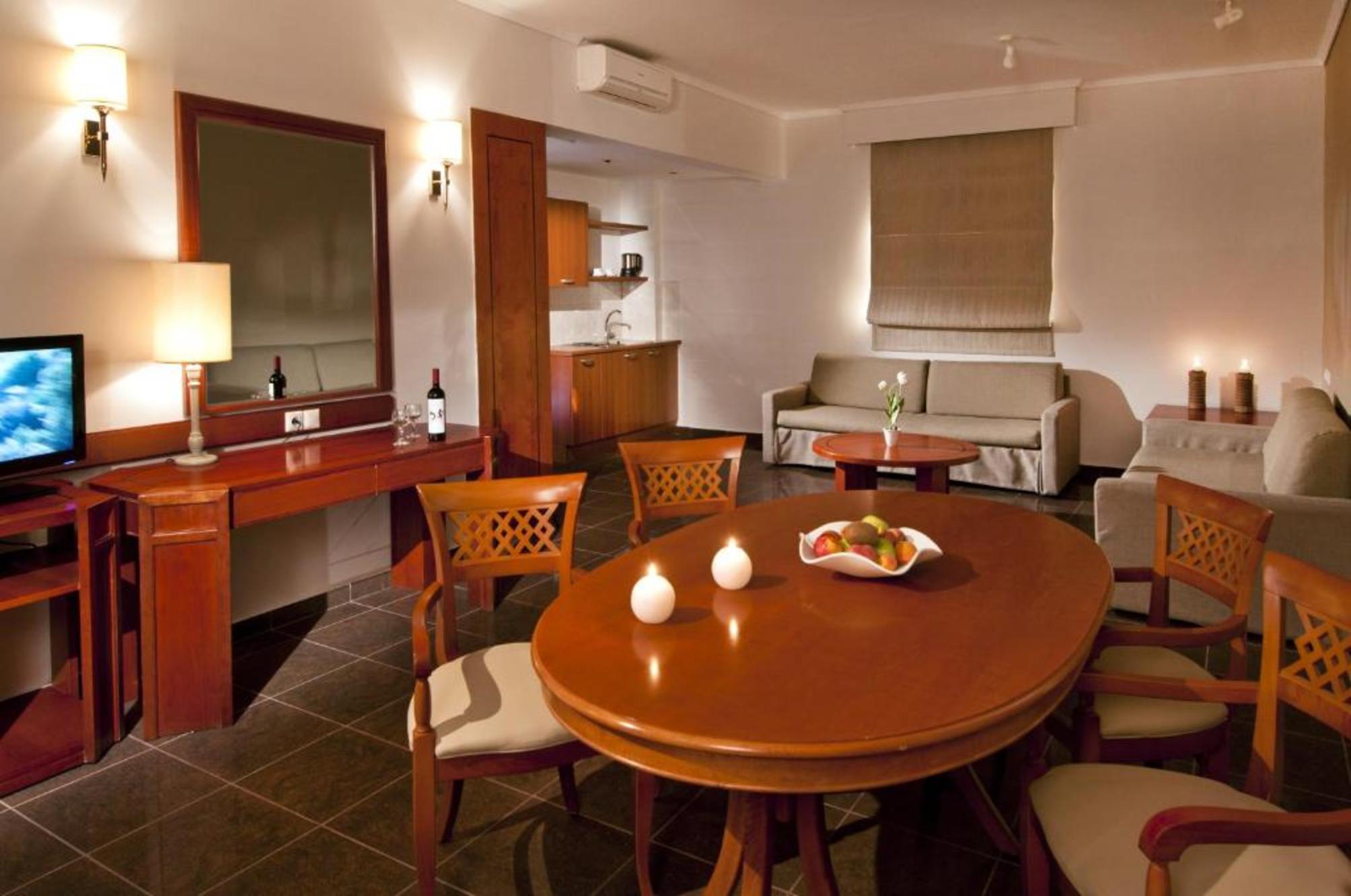 

Bologna - Agios Fokas - Kipriotis Village Resort