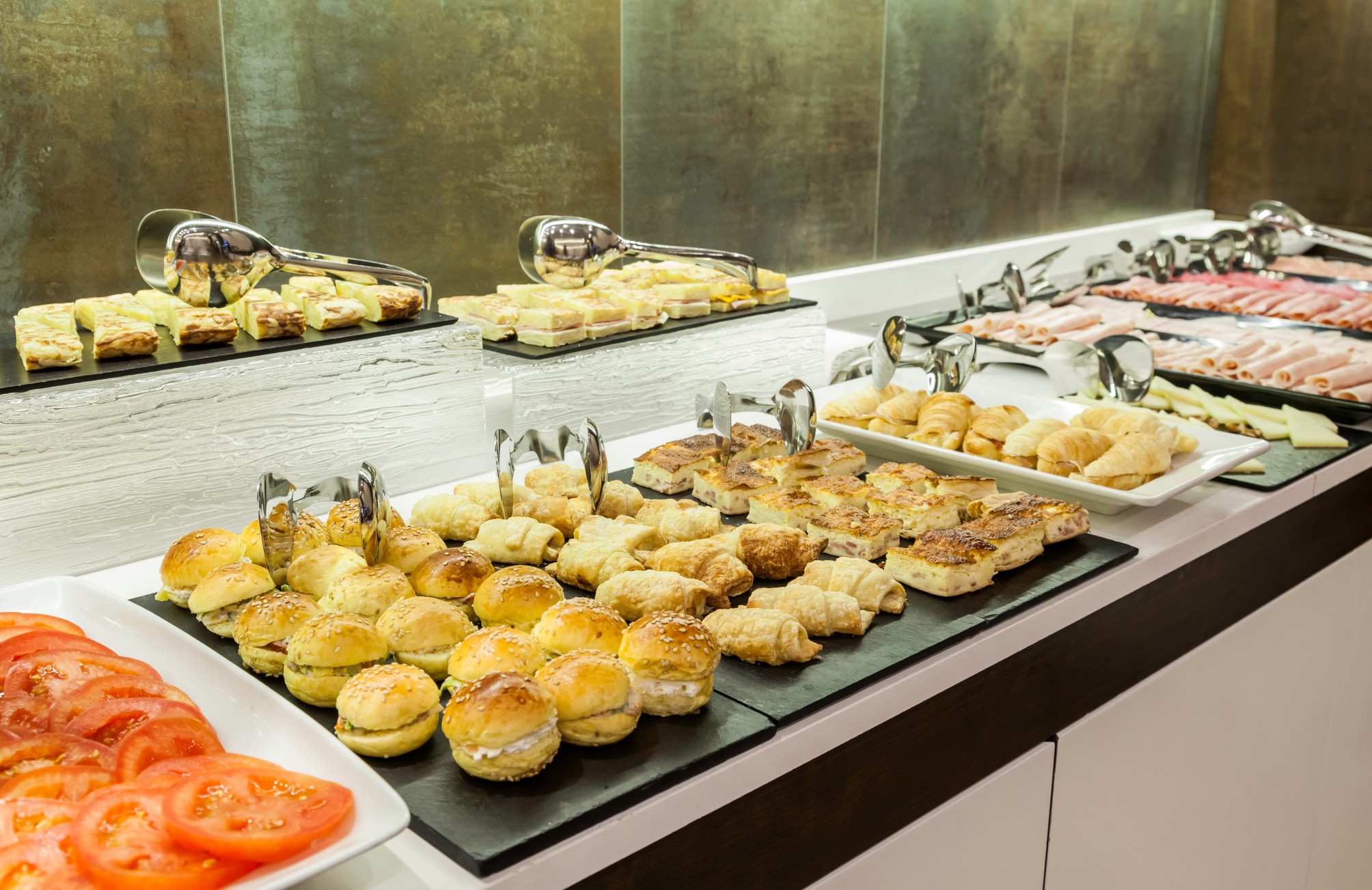 

Bologna - Aeroporto di Madrid - Ilunion Suites Madrid