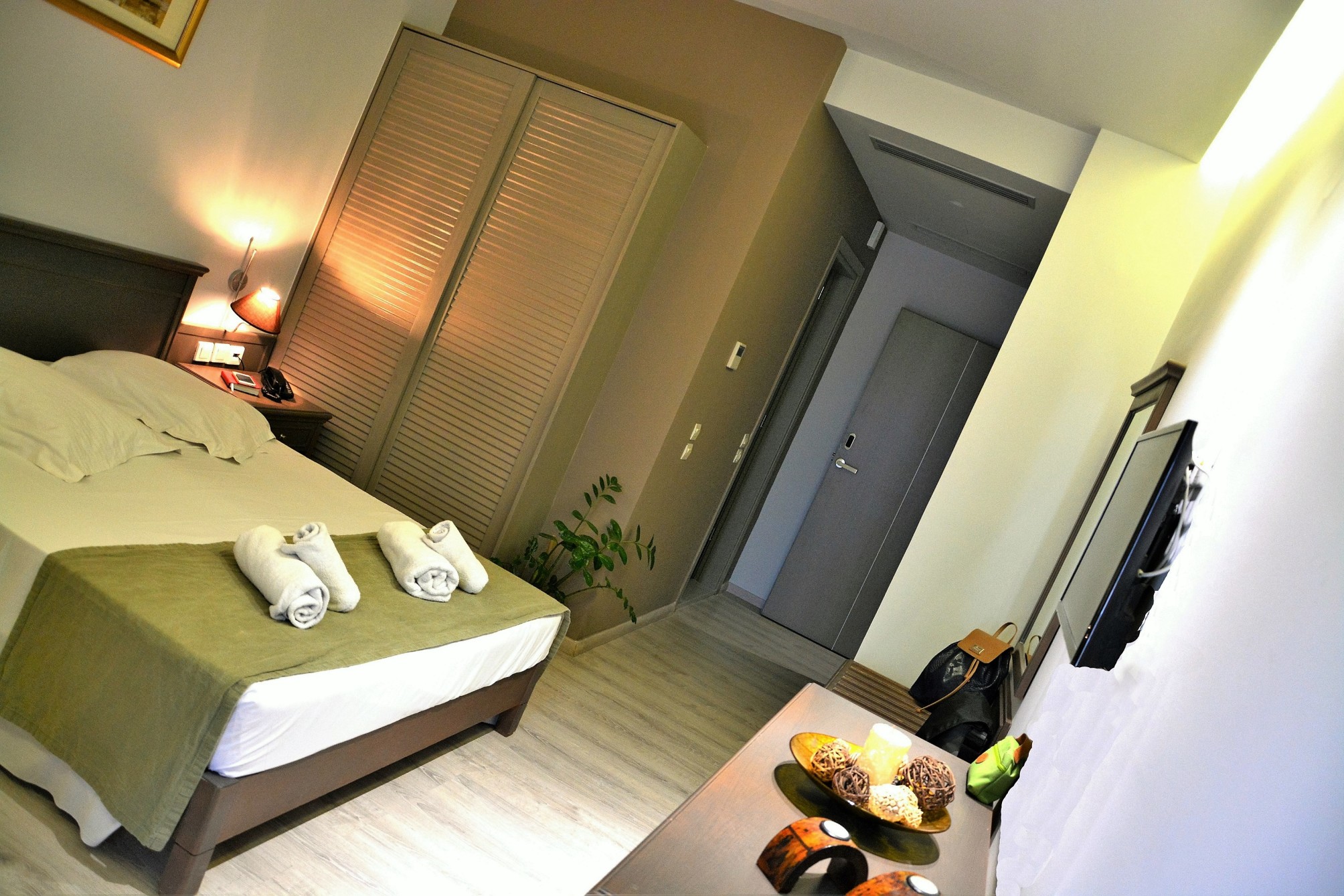 

Napoli - Amoudara Herakliou - Castello City Hotel