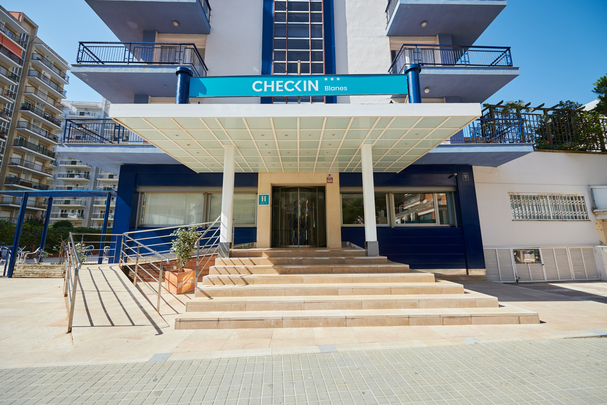 

Verona - Blanes - Checkin Blanes Hotel