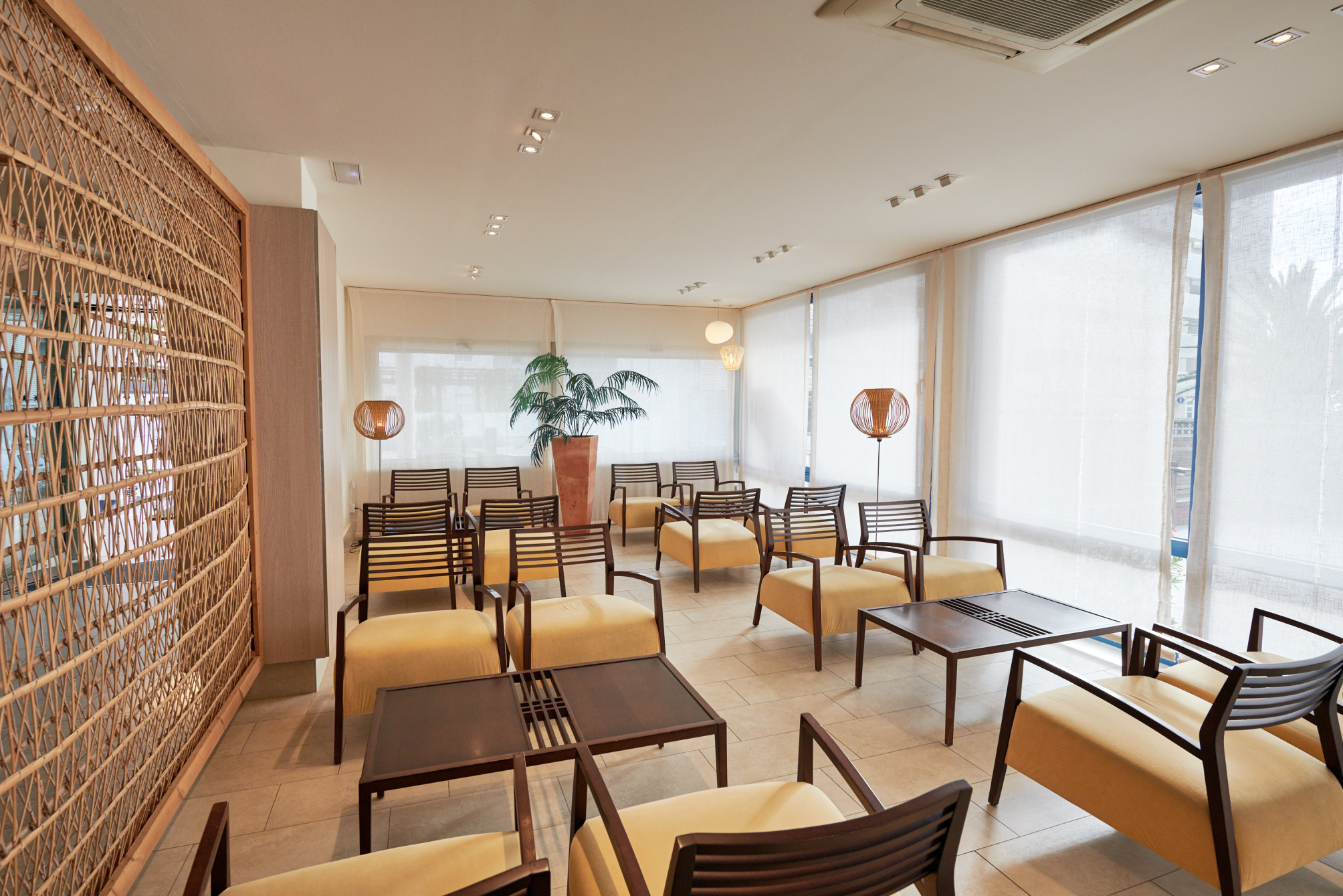 

Verona - Blanes - Checkin Blanes Hotel