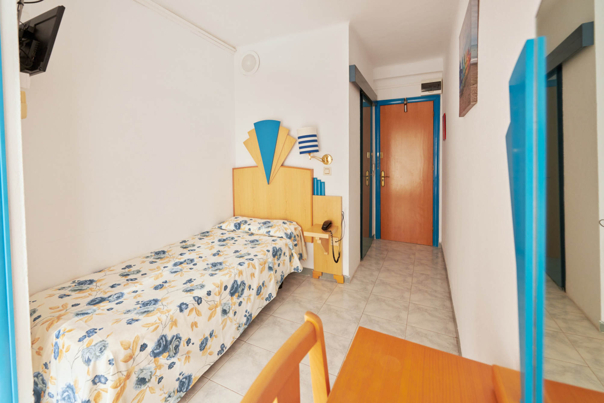 

Napoli - Blanes - Checkin Blanes Hotel