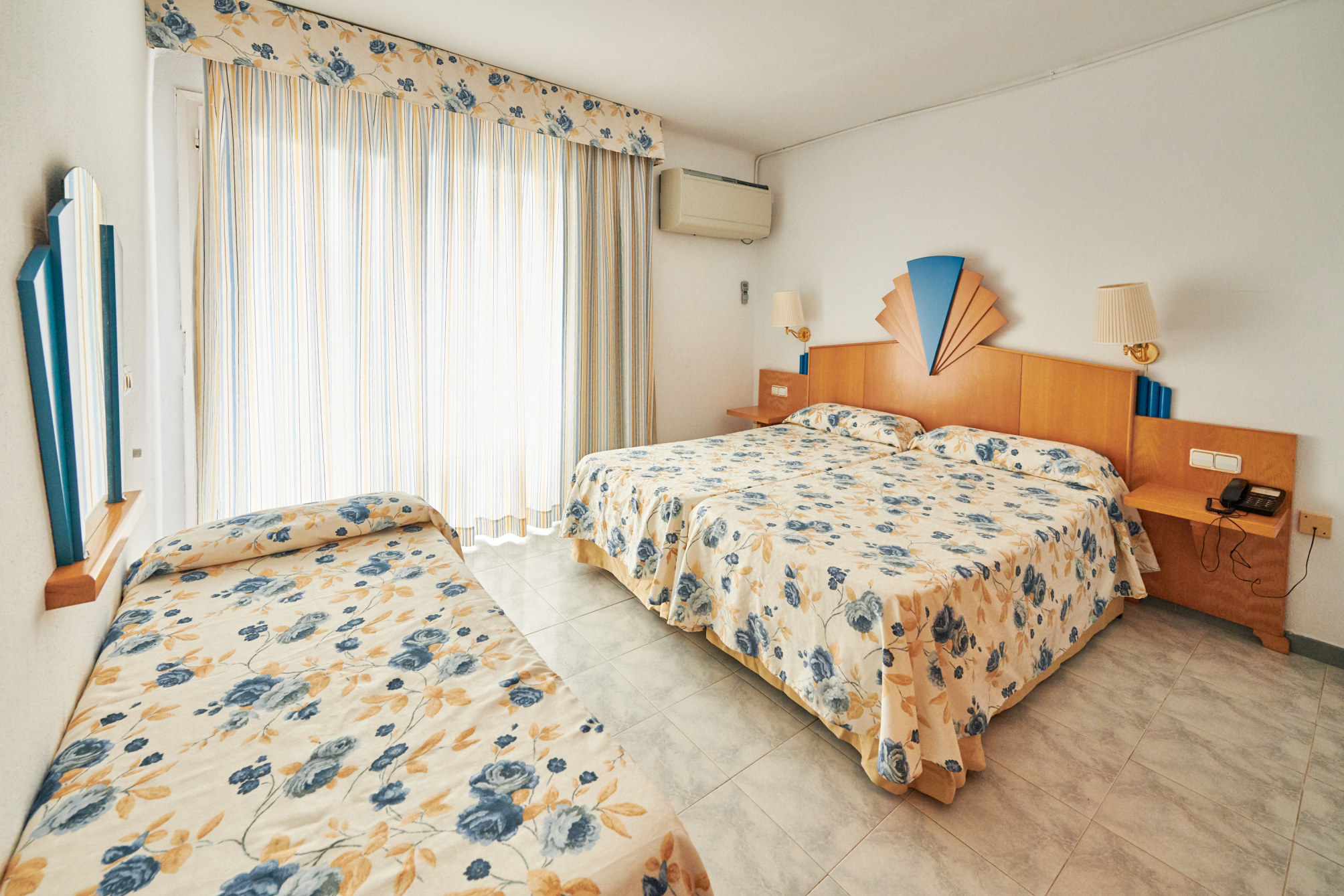 

Napoli - Lloret de Mar - Checkin Blanes Hotel
