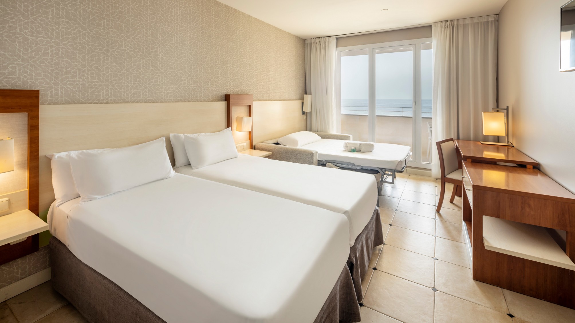 Dreibettzimmer mit meerblick