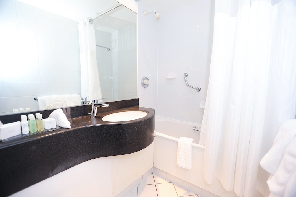 

Verona - Manchester Airport - Crowne Plaza MANCHESTER AIRPORT