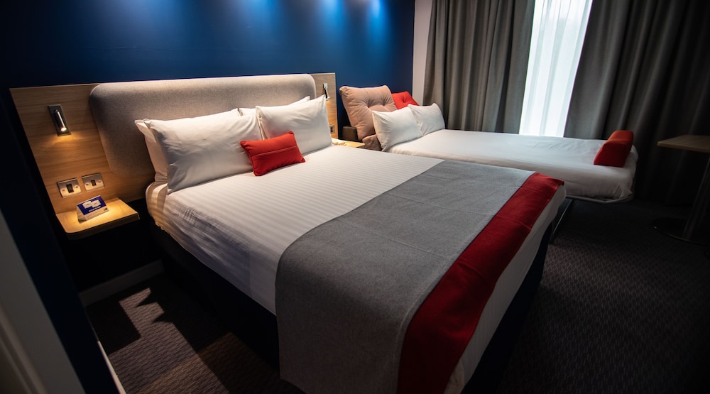 

Perugia - Stansted - Holiday Inn Express LONDON - STANSTED AIRPORT