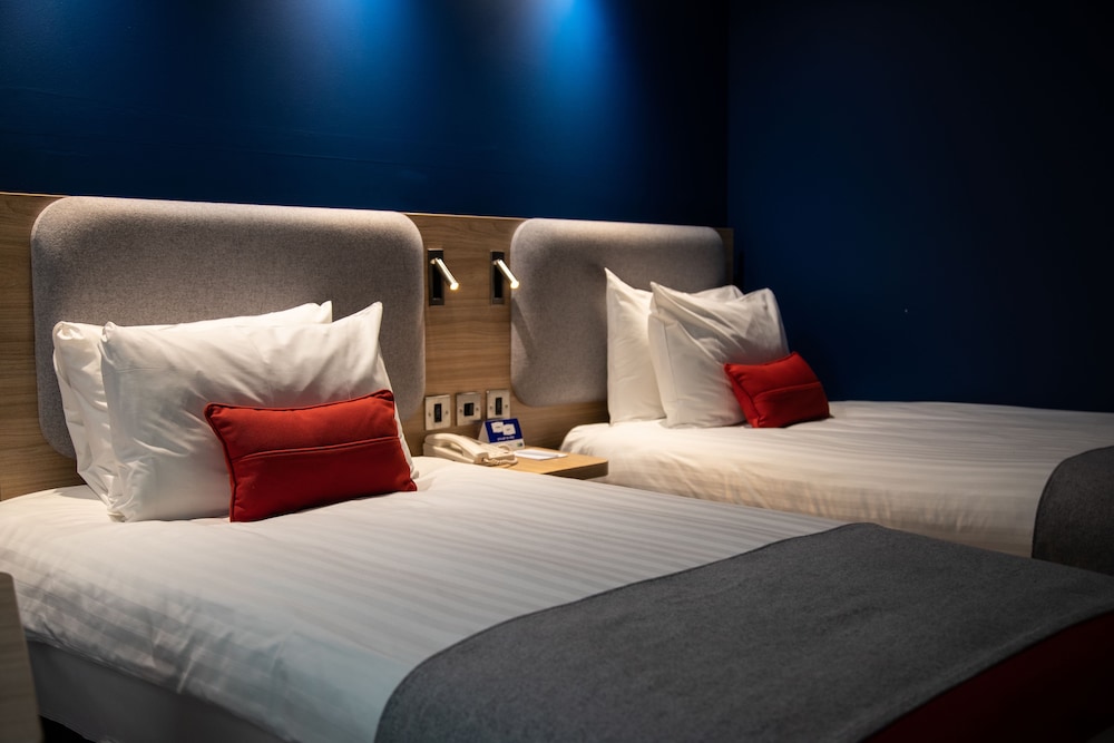 

Milano - Stansted - Holiday Inn Express London - Stansted Airport