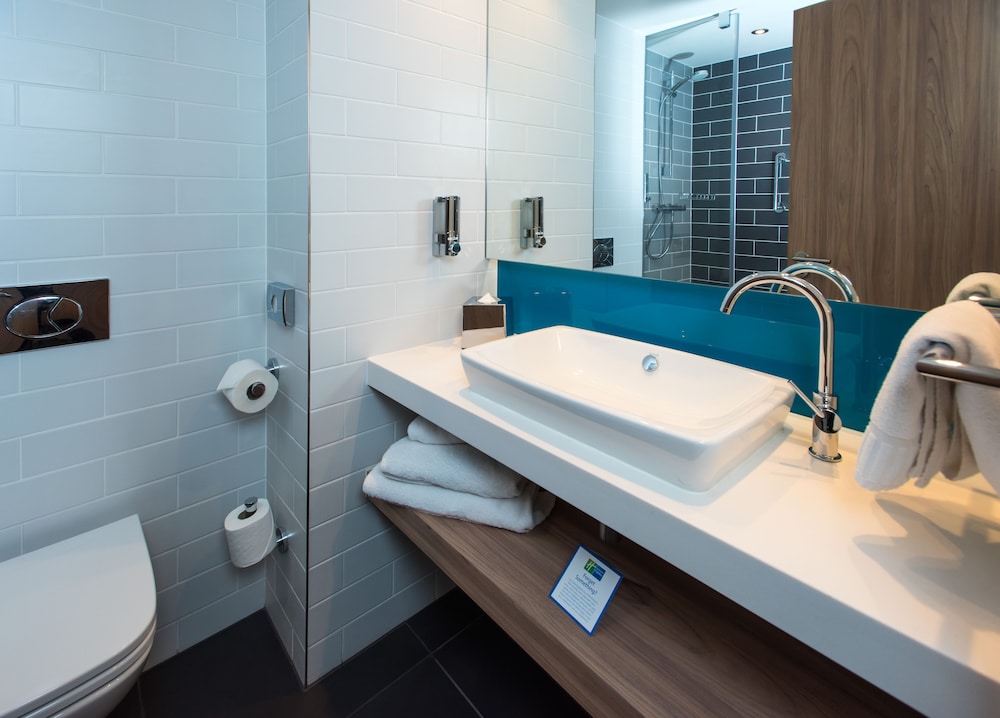 

Roma - Milton Keynes - Holiday Inn Express Milton Keynes