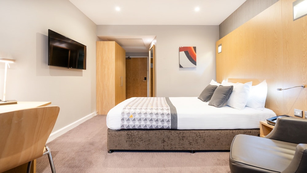 

Milano - Luton - Holiday Inn London - Luton Airport