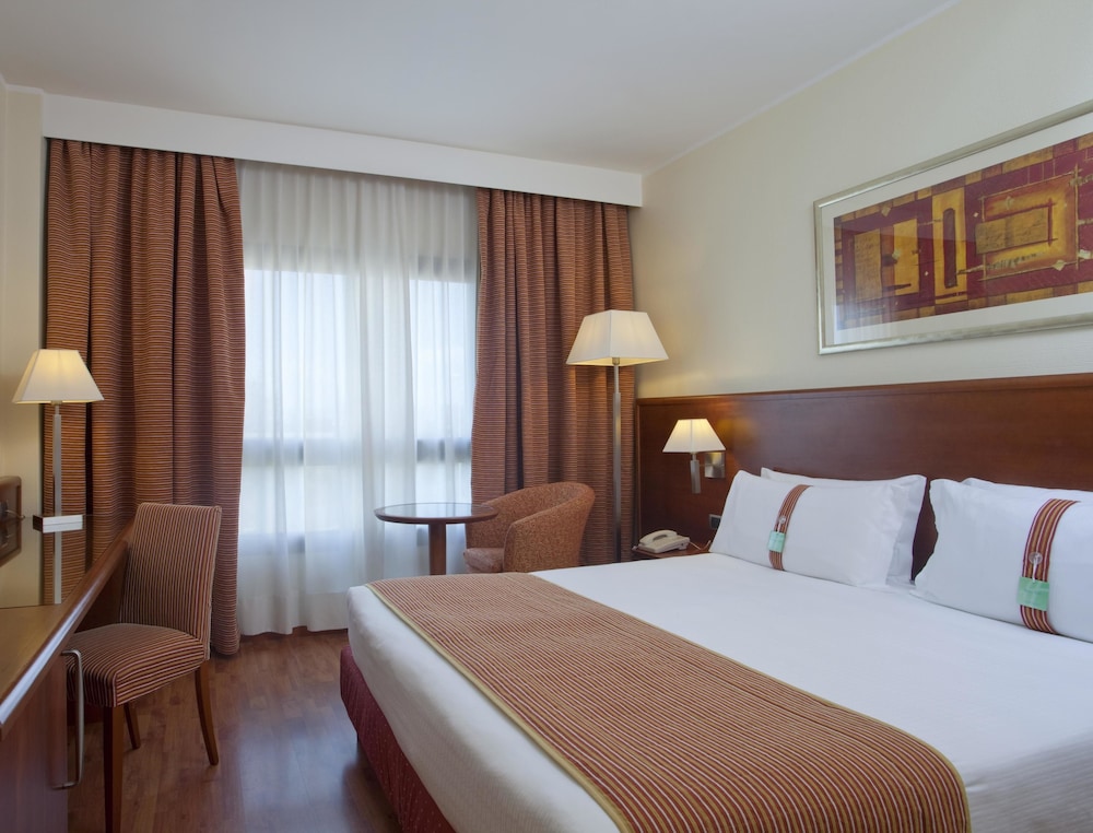 

Pisa - Sardegna Sud - Cagliari, Villasiumius, Costa Rei, Pula, Mare Italia - Holiday Inn Cagliari