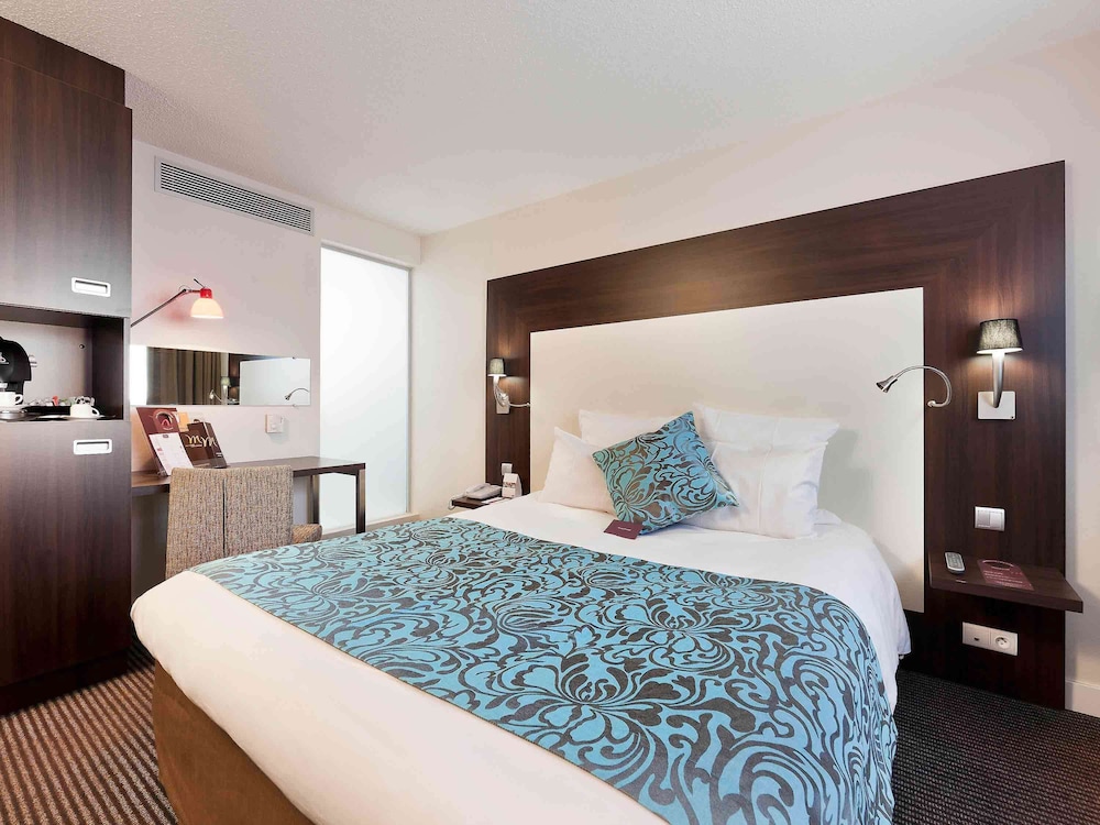 

Roma - Gentilly - Mercure Paris Porte d'Orleans