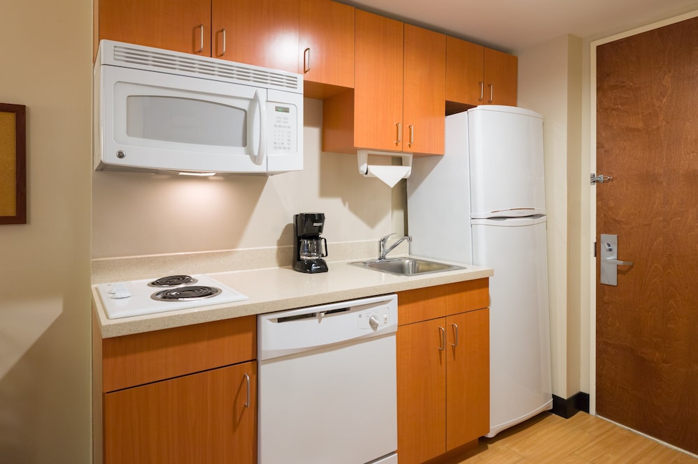 

Roma - Long Island City - Candlewood Suites New York City- Times Square