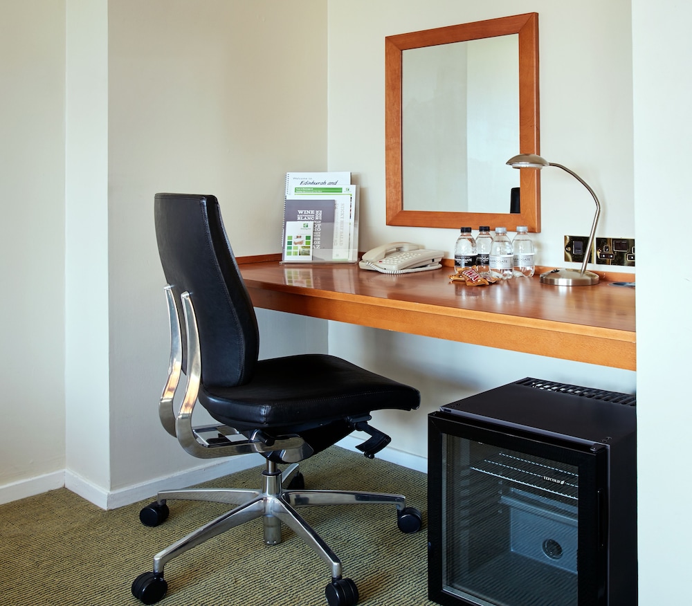 

Roma - Edimburgo - Holiday Inn Express Edinburgh - City West