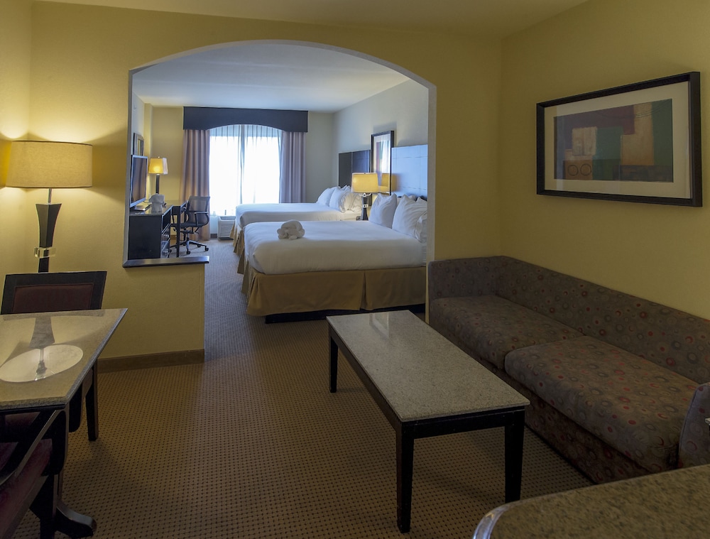 2 bedroom suite