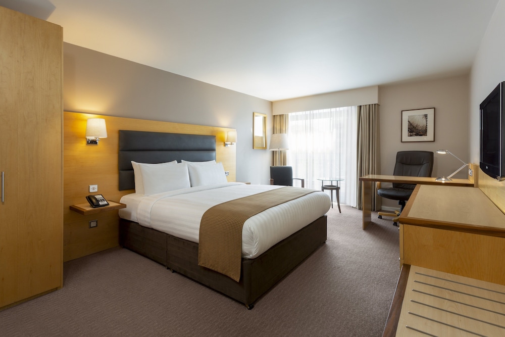 

Bologna - Isleworth - Holiday Inn London - Brentford Lock
