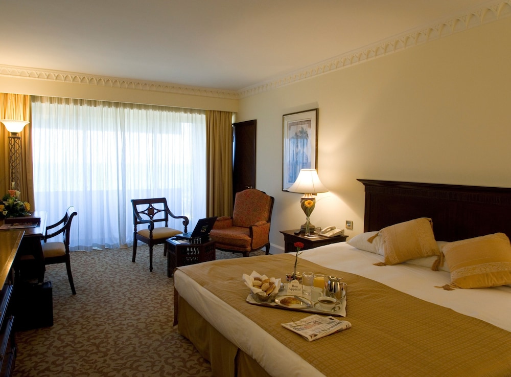 

Bologna - Ruwī - InterContinental Hotels Muscat