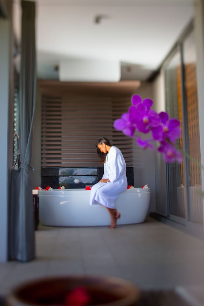

Milano - Natadola - InterContinental Hotels Fiji Golf Resort & Spa