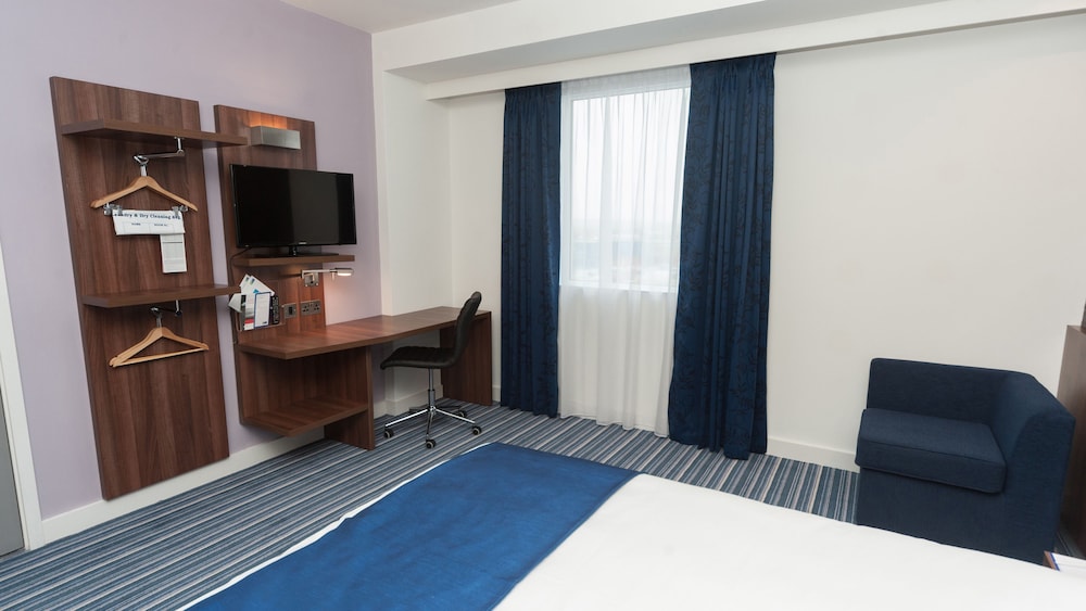 

Napoli - Aberdeen - Holiday Inn Express Aberdeen Airport