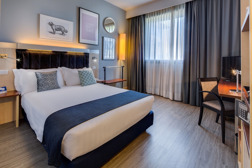 

Roma - Bologna - Holiday Inn BOLOGNA - FIERA