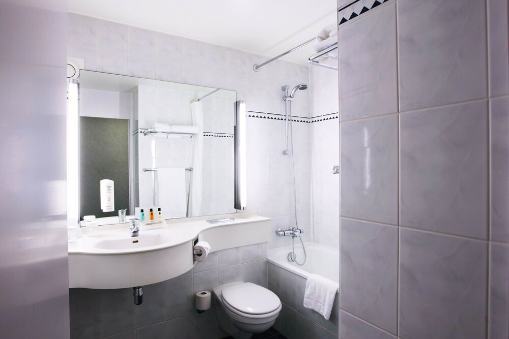 

Lamezia Terme - Bruxelles - Holiday Inn Brussels Airport