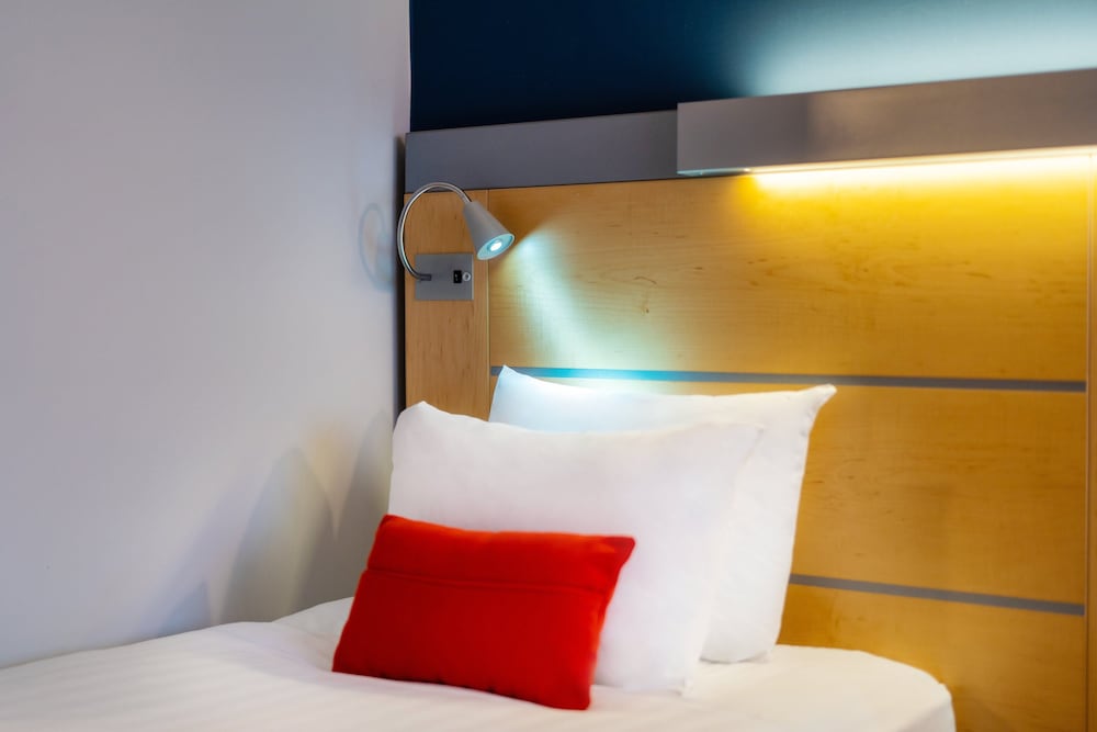 

Bologna - Dundee - Holiday Inn Express Dundee