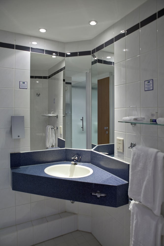

Roma - Boom - Holiday Inn Express Mechelen City Centre