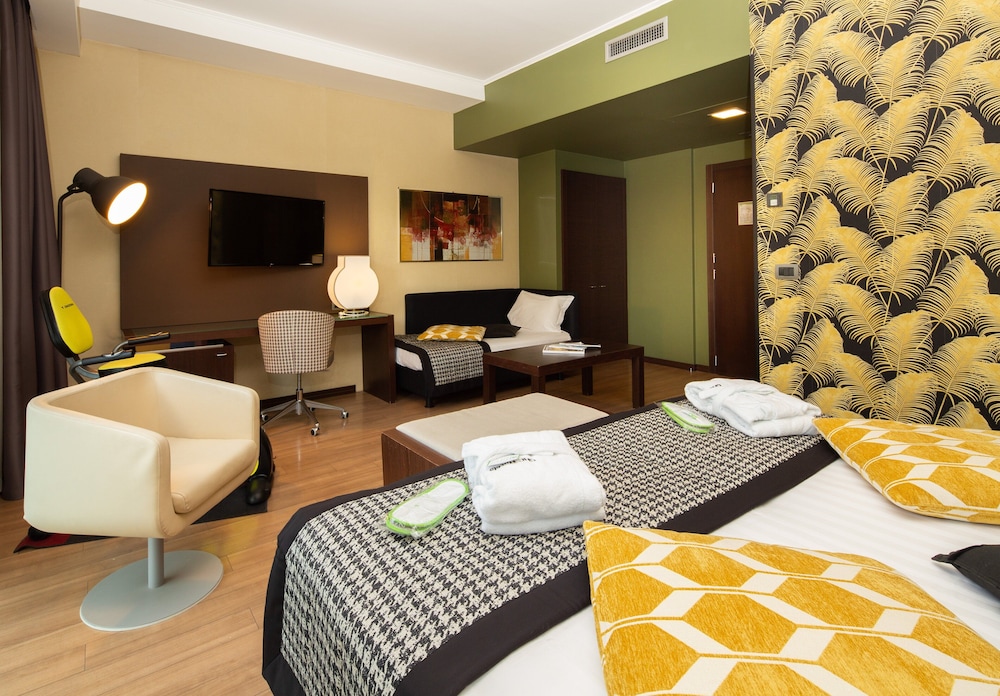 

Roma - Rivoli - Holiday Inn Turin - Corso Francia