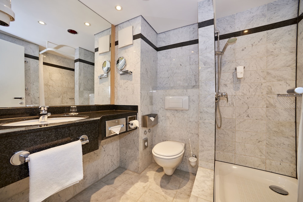 

Milano - Blankenfelde - Holiday Inn Berlin Airport - Conf Centre