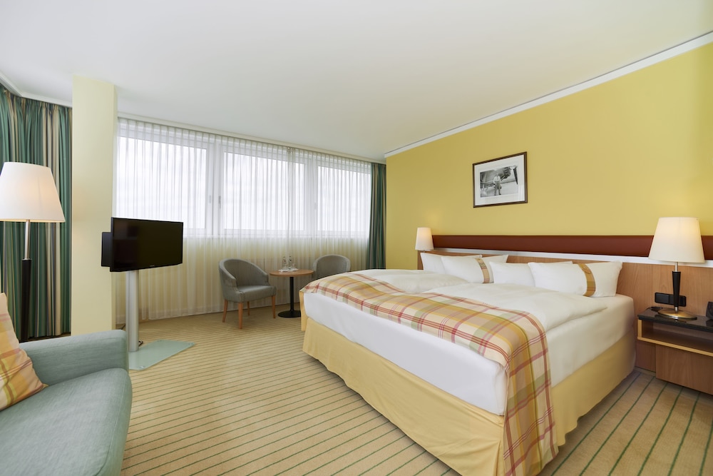 

Milano - Blankenfelde - Holiday Inn Berlin Airport - Conf Centre