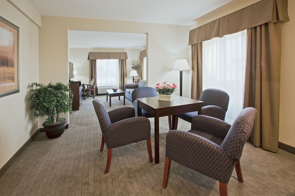 1 bedroom suite
