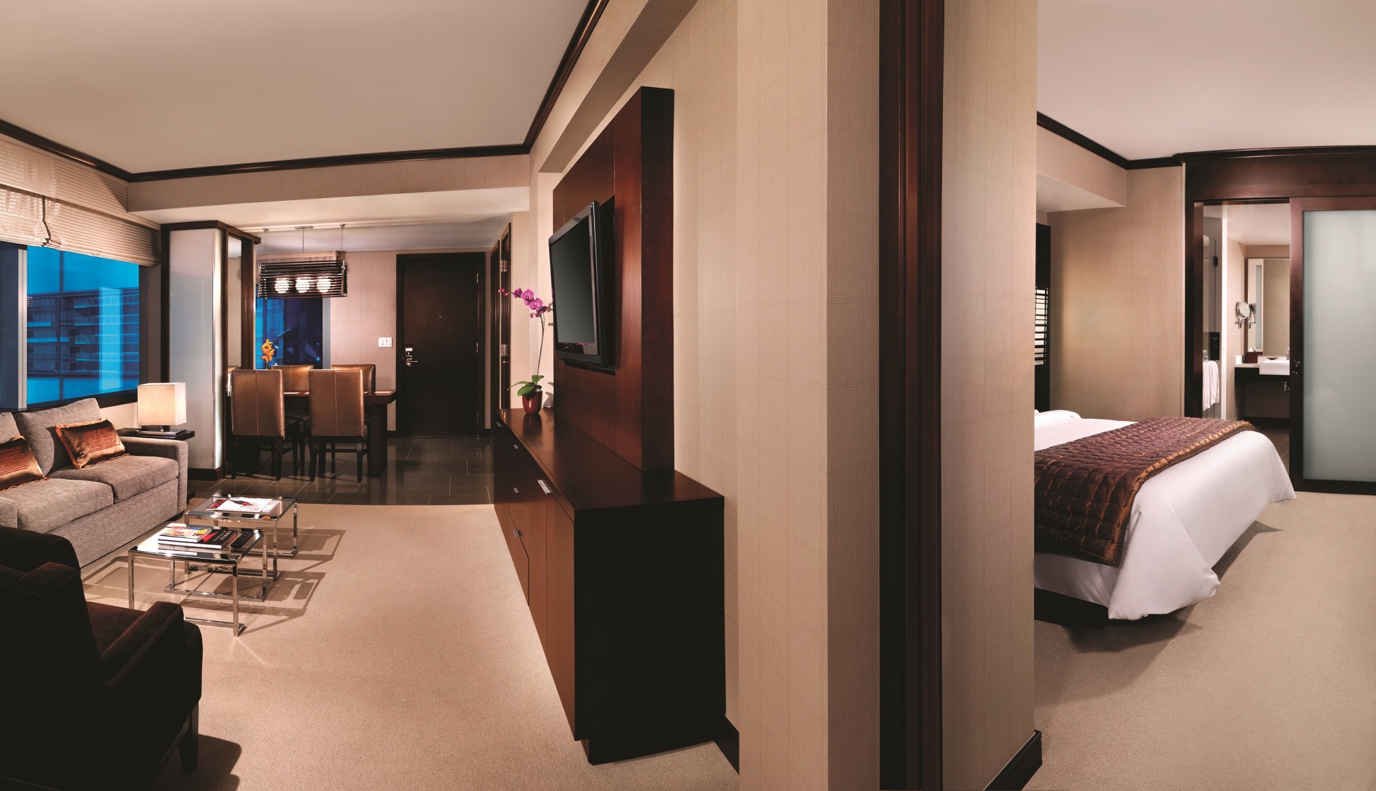Executive Corner Suite 