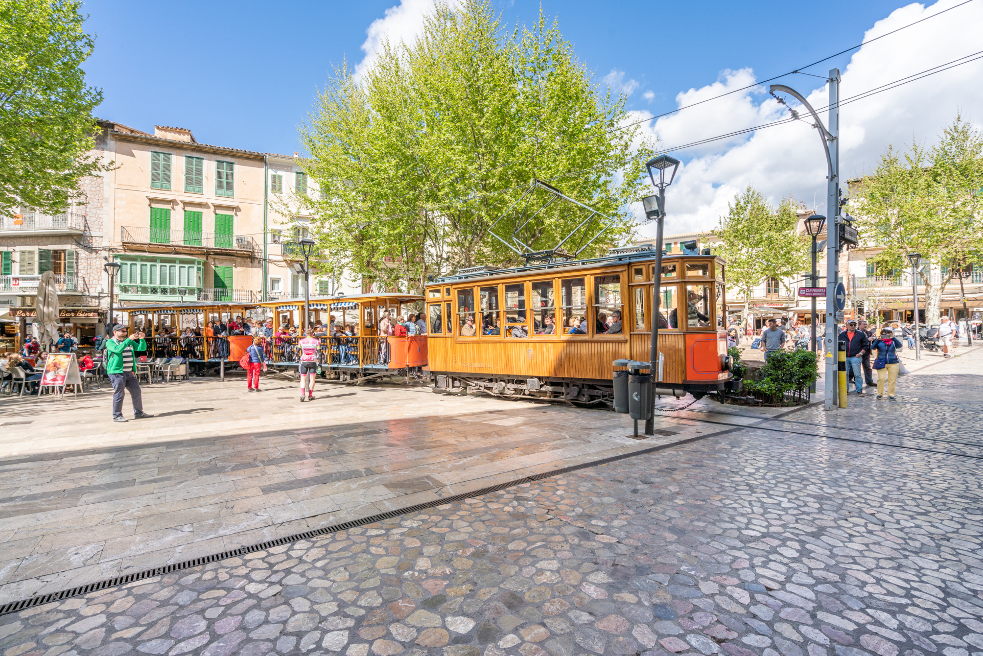 

Bari - Sóller - Soller Plaza