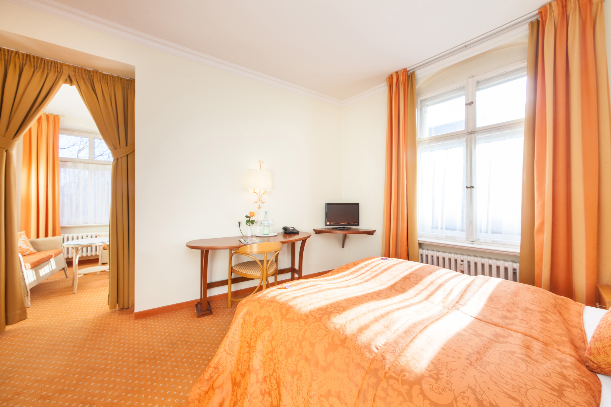 

Pisa - Berlin-Tegel - Novum Hotel Kronprinz Berlin