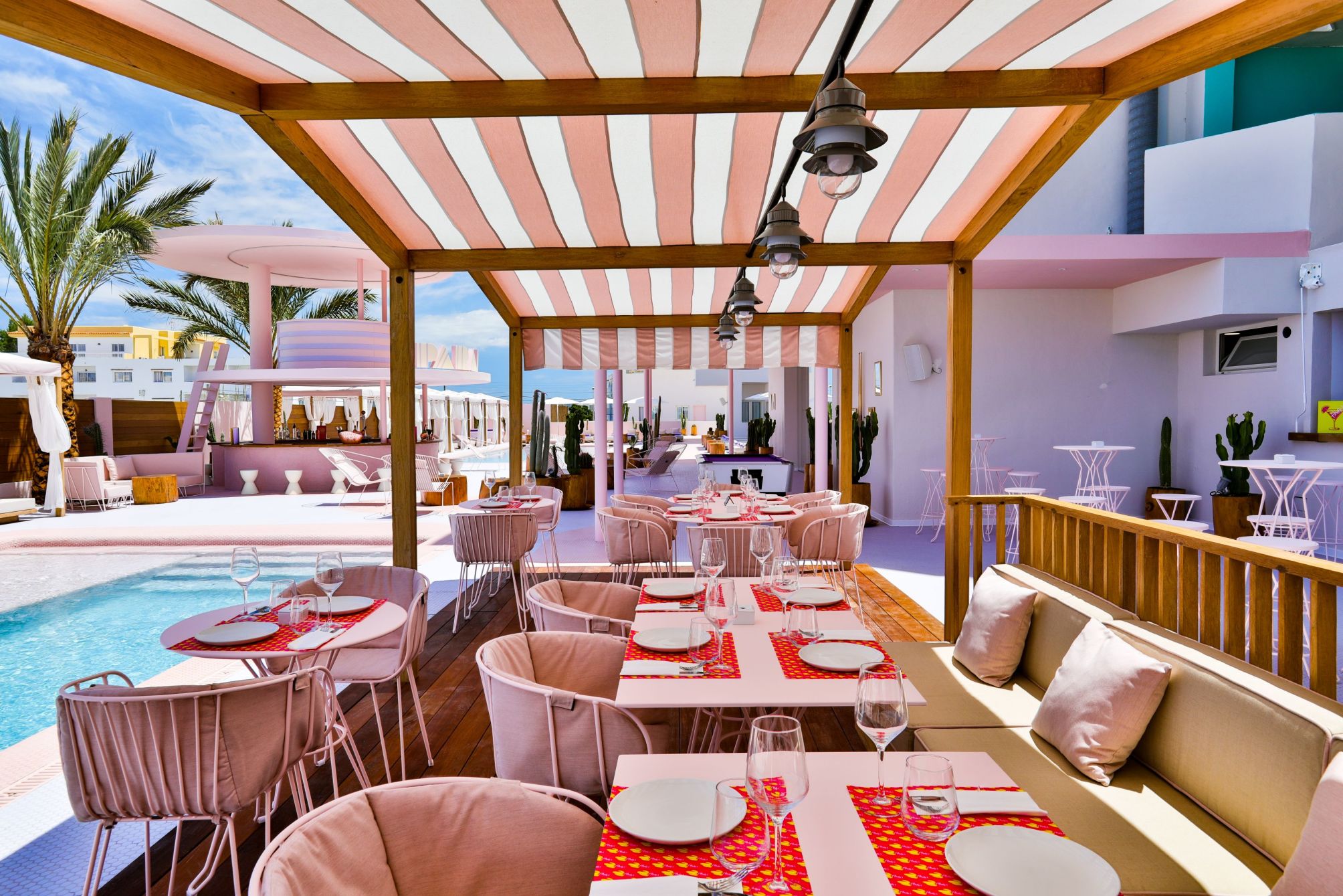 

Roma - Bahia de Sant Antoni - Paradiso Ibiza Art Hotel