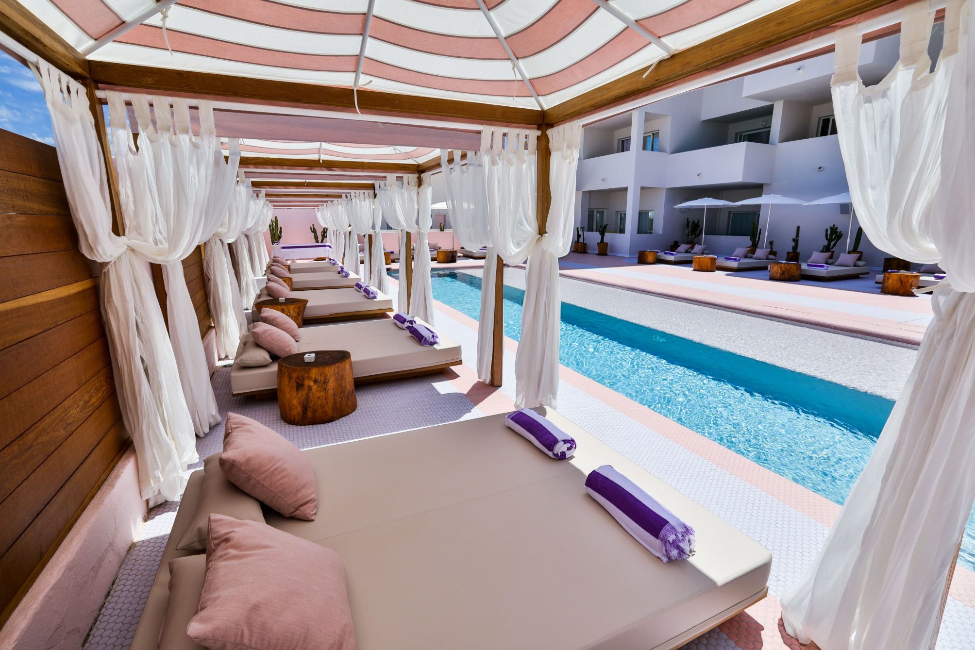 

Napoli - Cala de Bou - Paradiso Ibiza Art Hotel - Adults Only