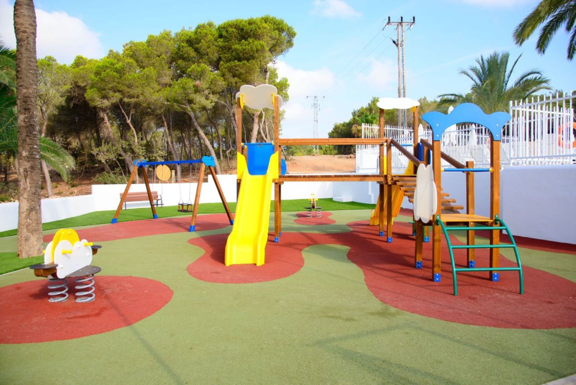 

Roma - Santa Eulalia del Río - Cala Llenya Resort Ibiza
