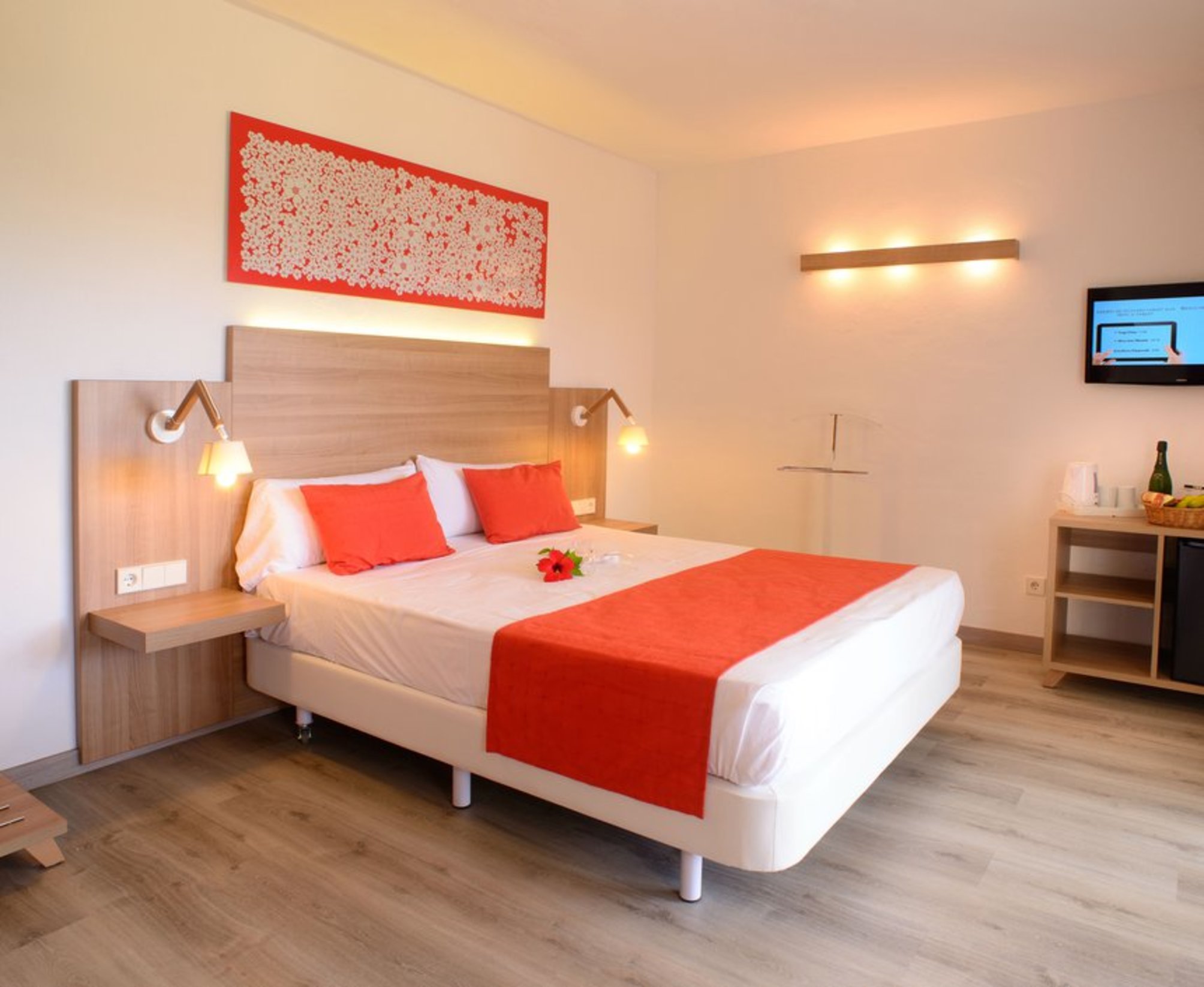 

Venezia - Santa Eulalia del Río - Cala Llenya Resort Ibiza