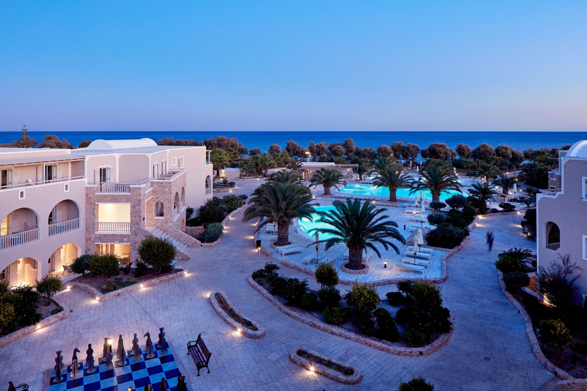 

Roma - Órmos Athiniós - Santo Miramare Beach Resort