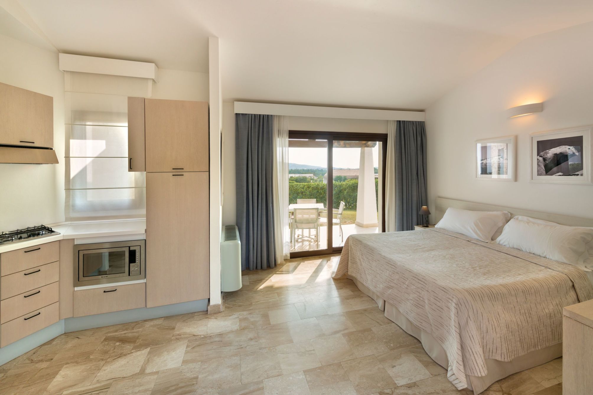 

Milano - Porto San Paolo - Grande Baia Resort & Spa