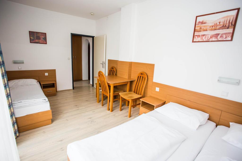 

Verona - Vienna - Hotel Geblergasse