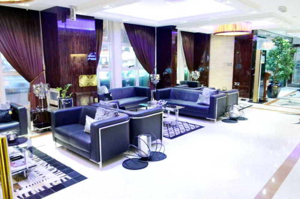 

Napoli - Dubai - Dorus Hotel