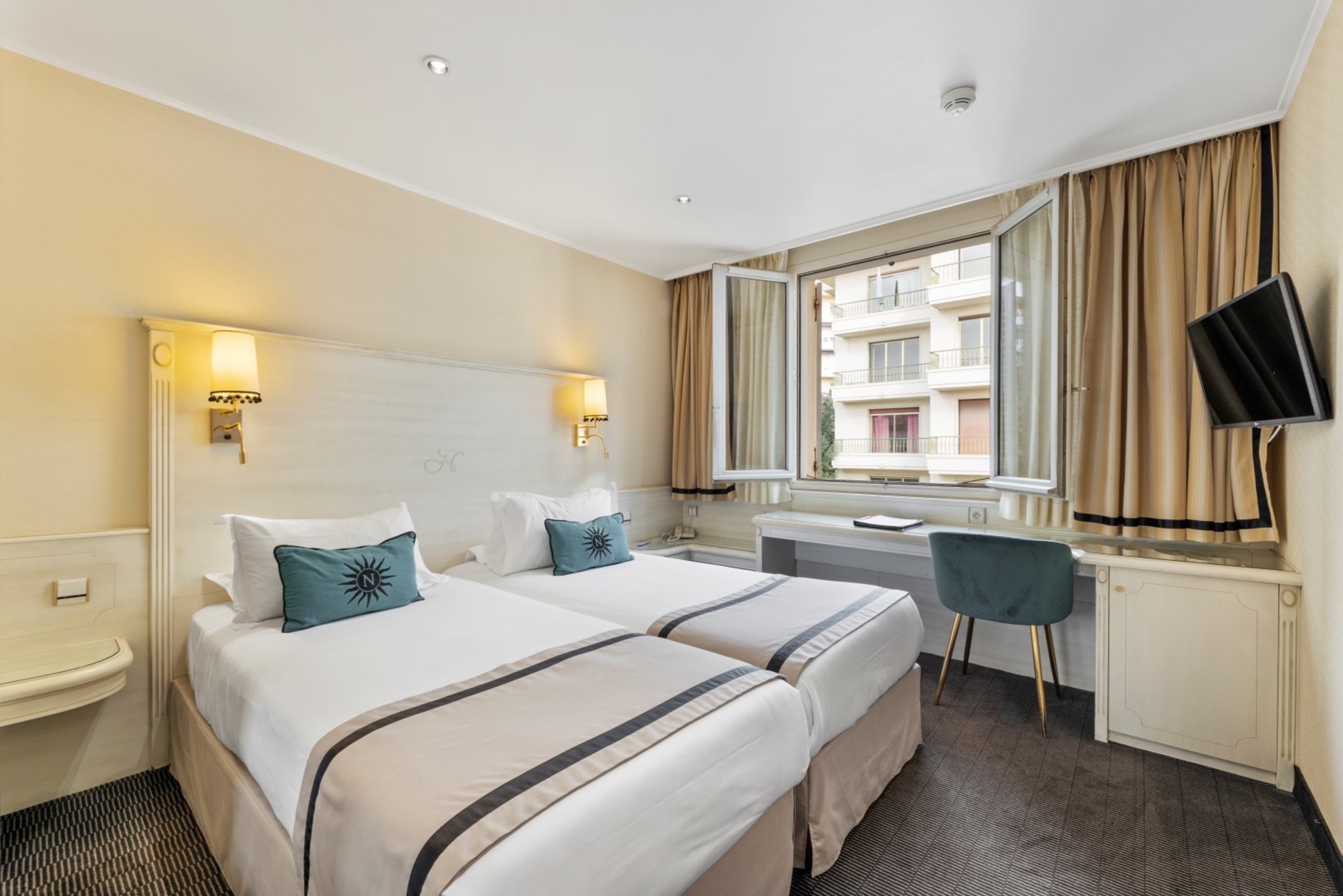 Twin room
